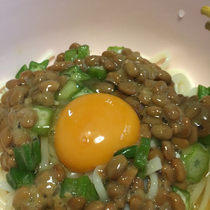 納豆とオクラのねばねばうどん